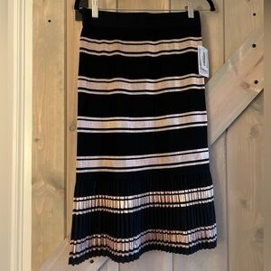 NWT Lularoe Holiday Jill Skirt
